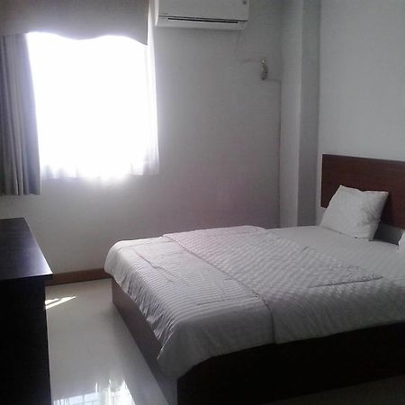 Zameena Guest House Cimahi エクステリア 写真