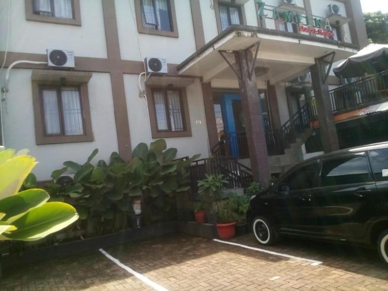 Zameena Guest House Cimahi エクステリア 写真